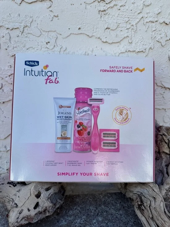 Schick Intuition f.a.b. Razor Set - Picture 3 of 5